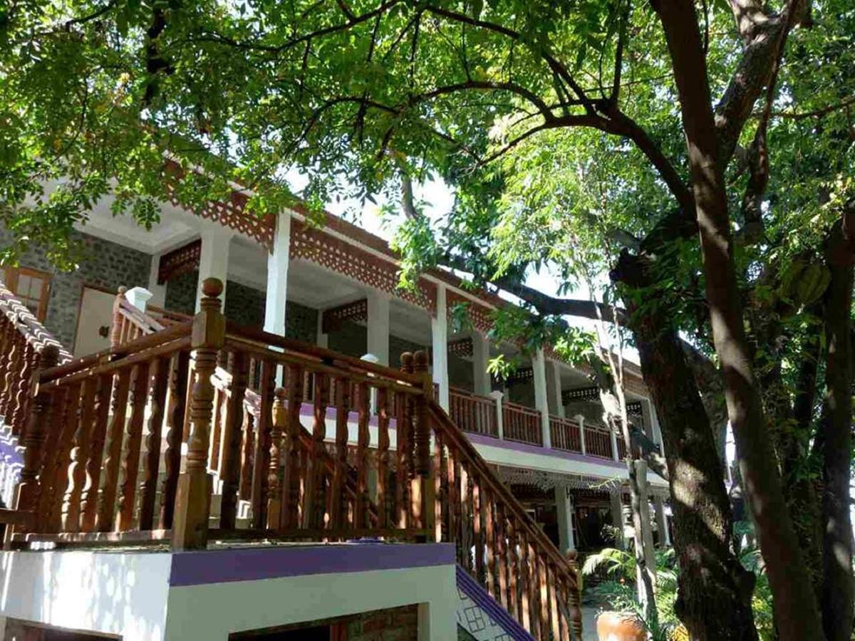 Sale Salay River View Inn מראה חיצוני תמונה
