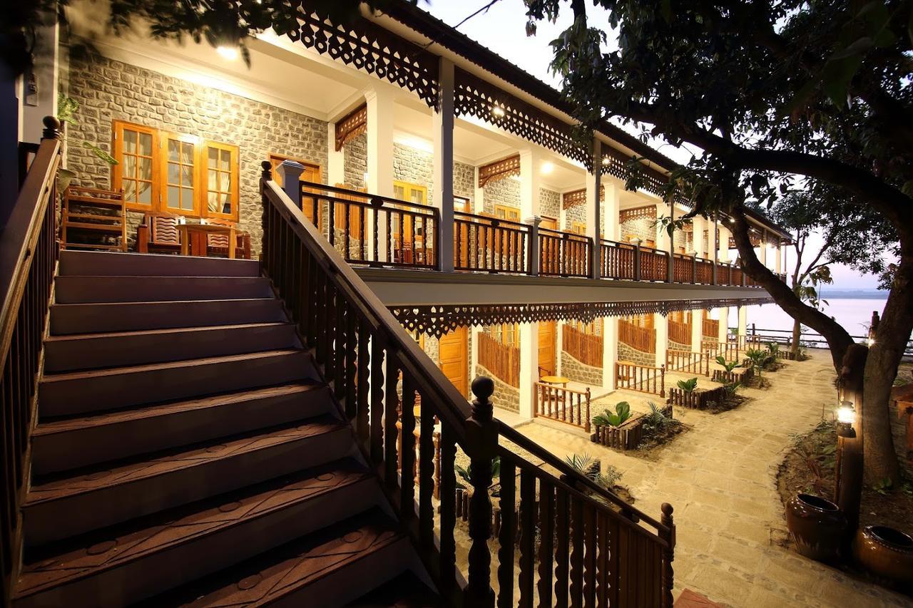 Sale Salay River View Inn מראה חיצוני תמונה
